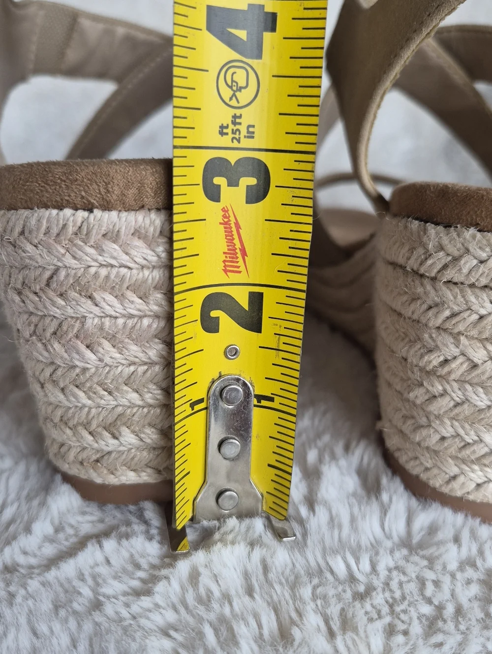 Wedge Criss Cross Stretch Low Sandals Womens Sz 10W Neutral Tan Minimalist - Picture 6 of 8